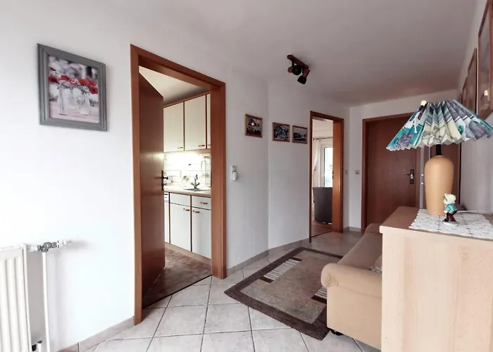 Nele Hohaus ノイハルリンガージール